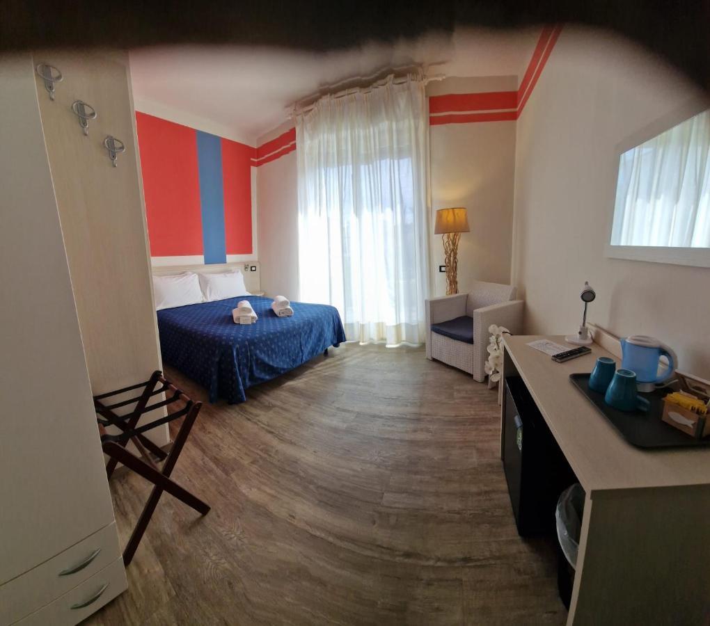 Hotel Orchidea Lignano Sabbiadoro Extérieur photo