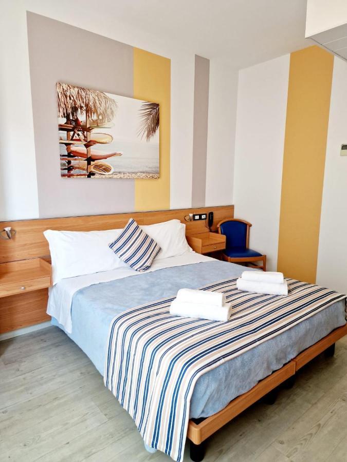 Hotel Orchidea Lignano Sabbiadoro Extérieur photo
