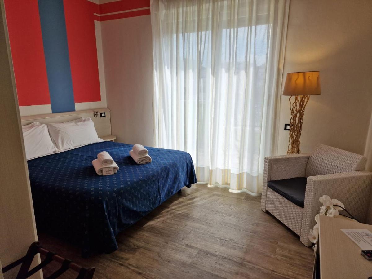 Hotel Orchidea Lignano Sabbiadoro Extérieur photo