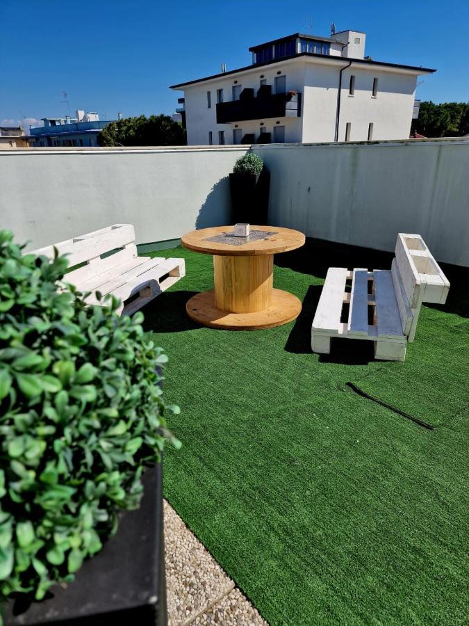 Hotel Orchidea Lignano Sabbiadoro Extérieur photo