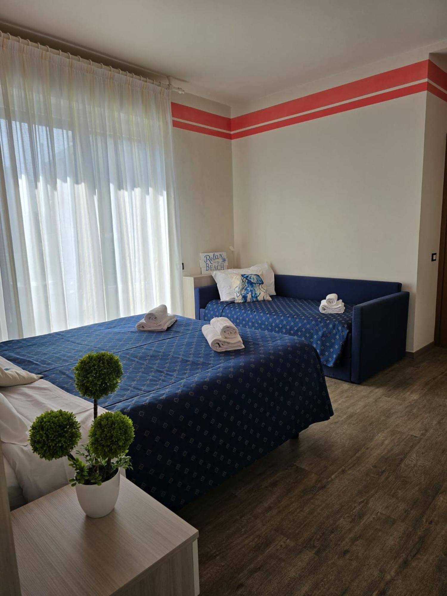Hotel Orchidea Lignano Sabbiadoro Extérieur photo