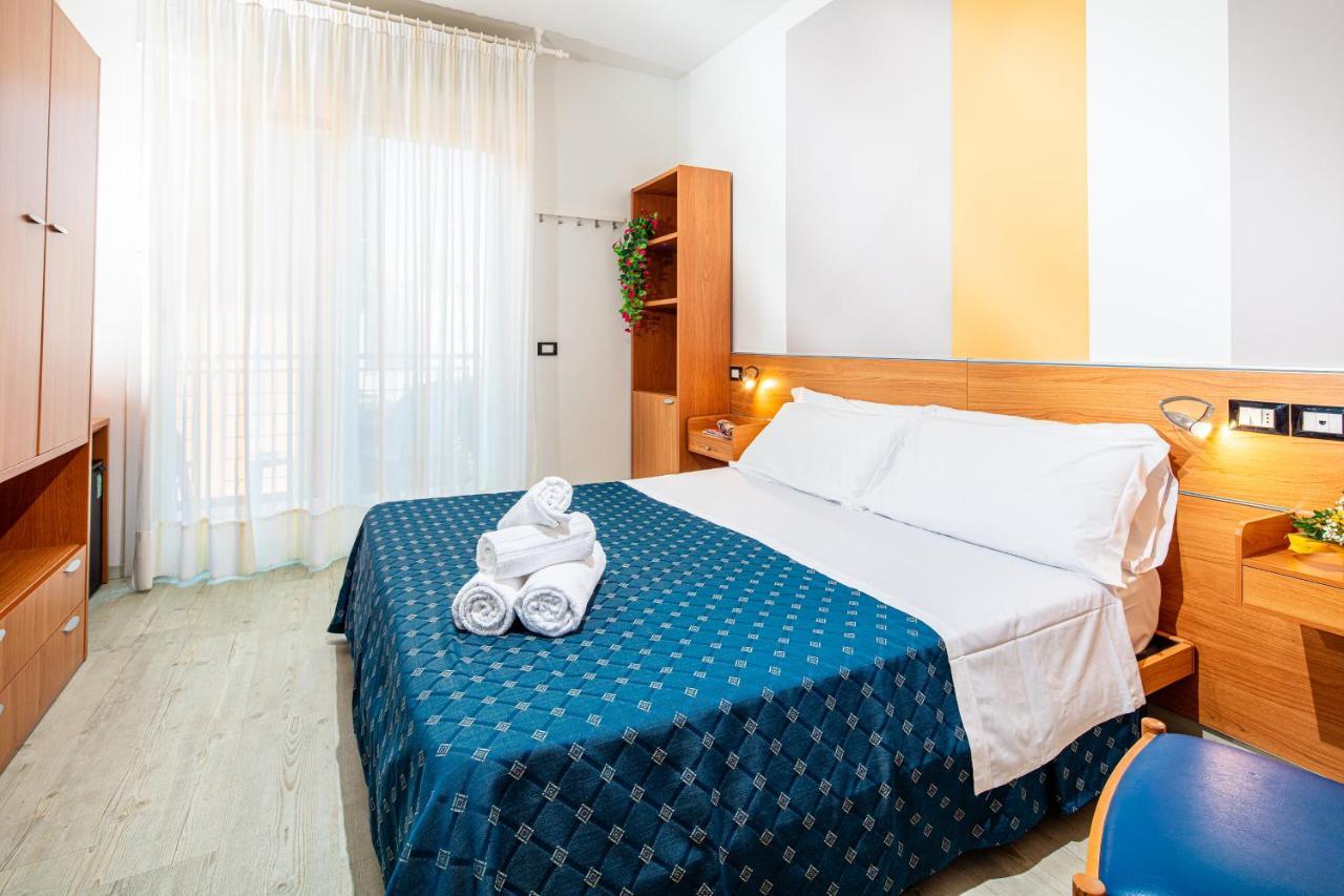 Hotel Orchidea Lignano Sabbiadoro Extérieur photo
